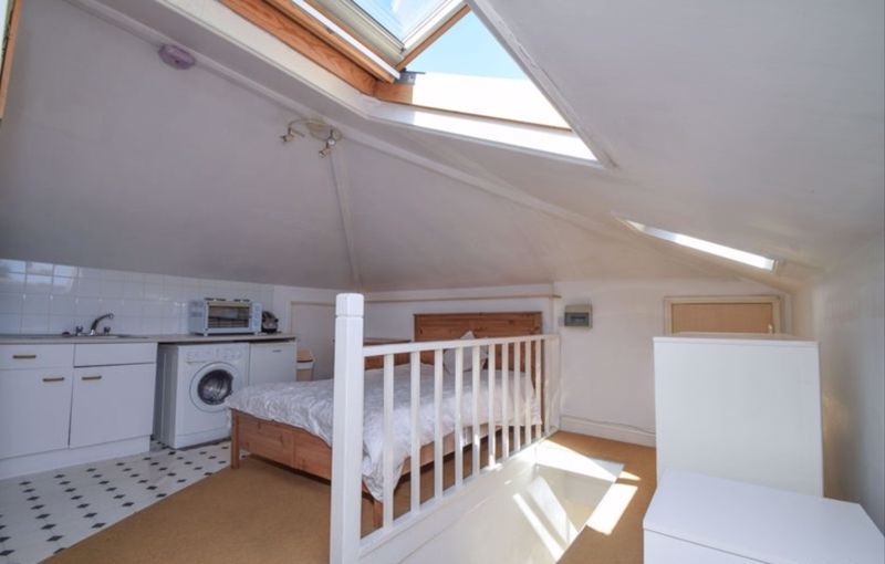 Property photo 3 of 8 Photo 3