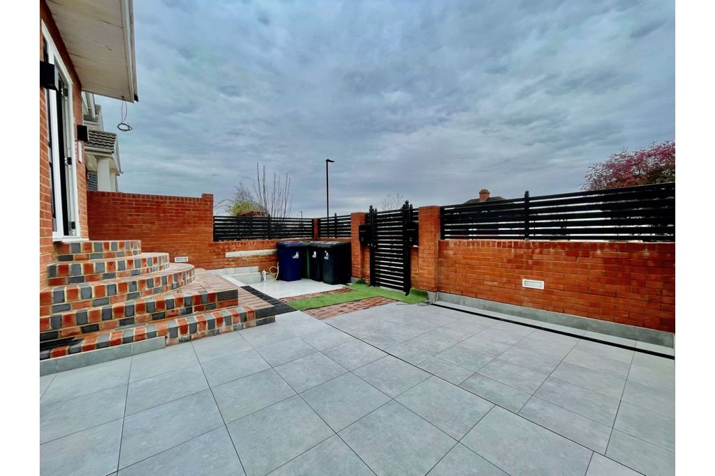 Additional image 12 of 6 bed end terrace house for saleWhitton Avenue West, Greenford UB6