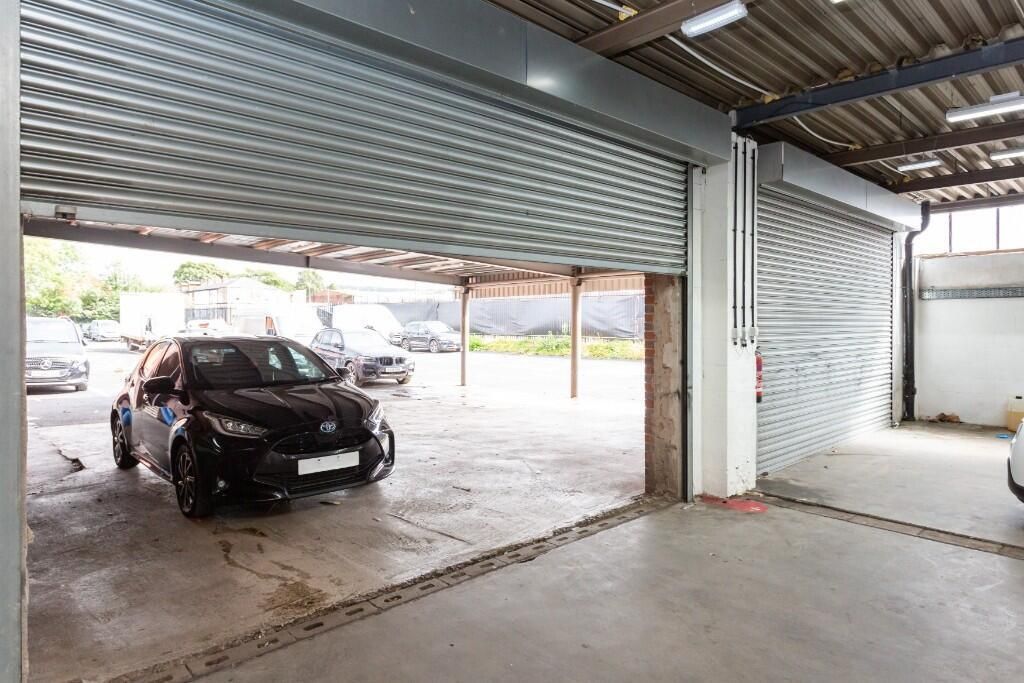 Property photo 1 of 44