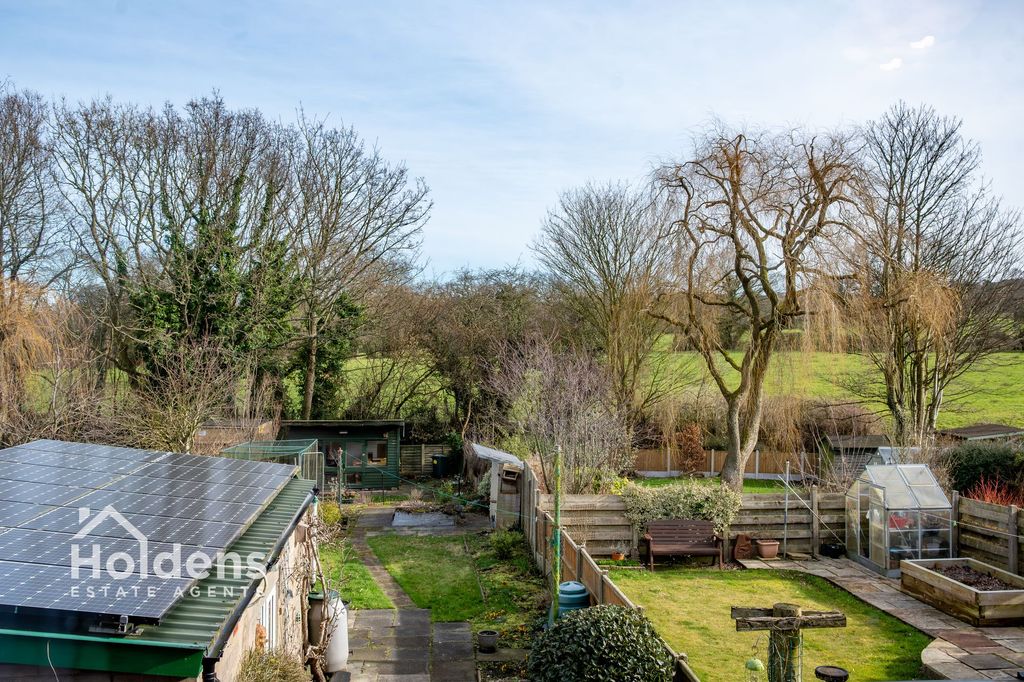 Property photo 2 of 20