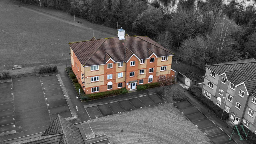 Property photo 1 of 8 4793022