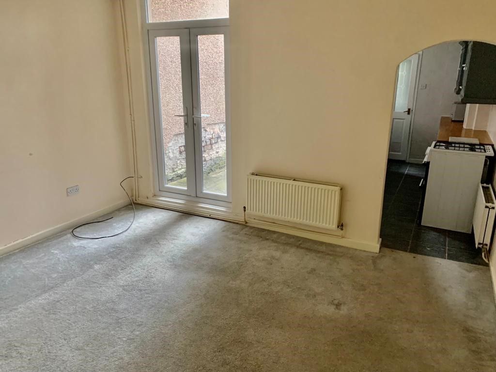 Property photo 3 of 9