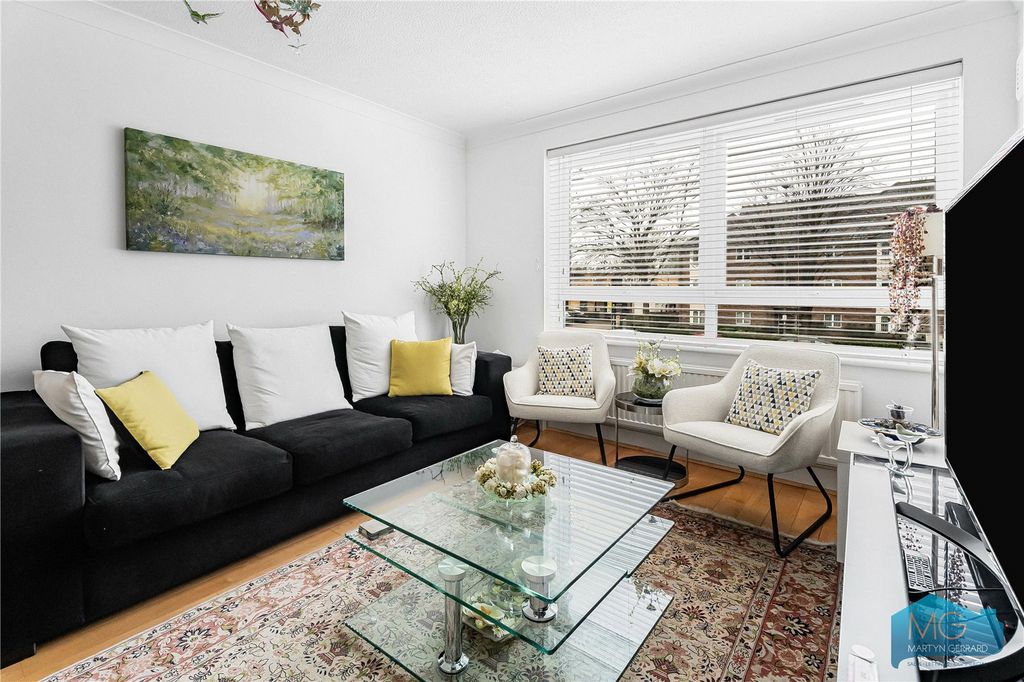 Property photo 3 of 25 Picture No. 12