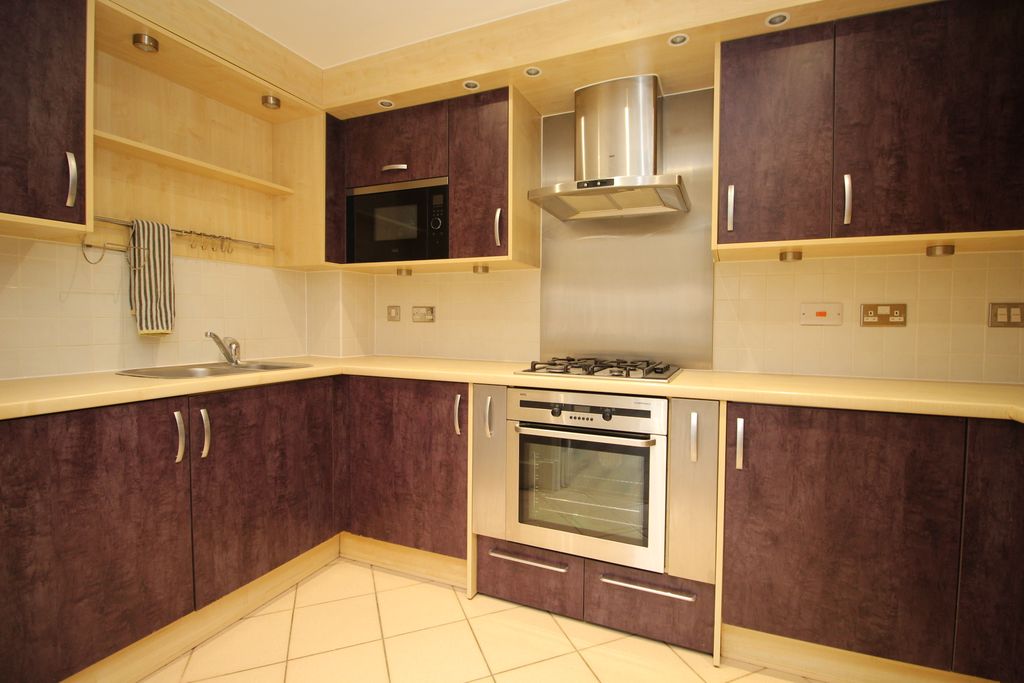 Property photo 3 of 23