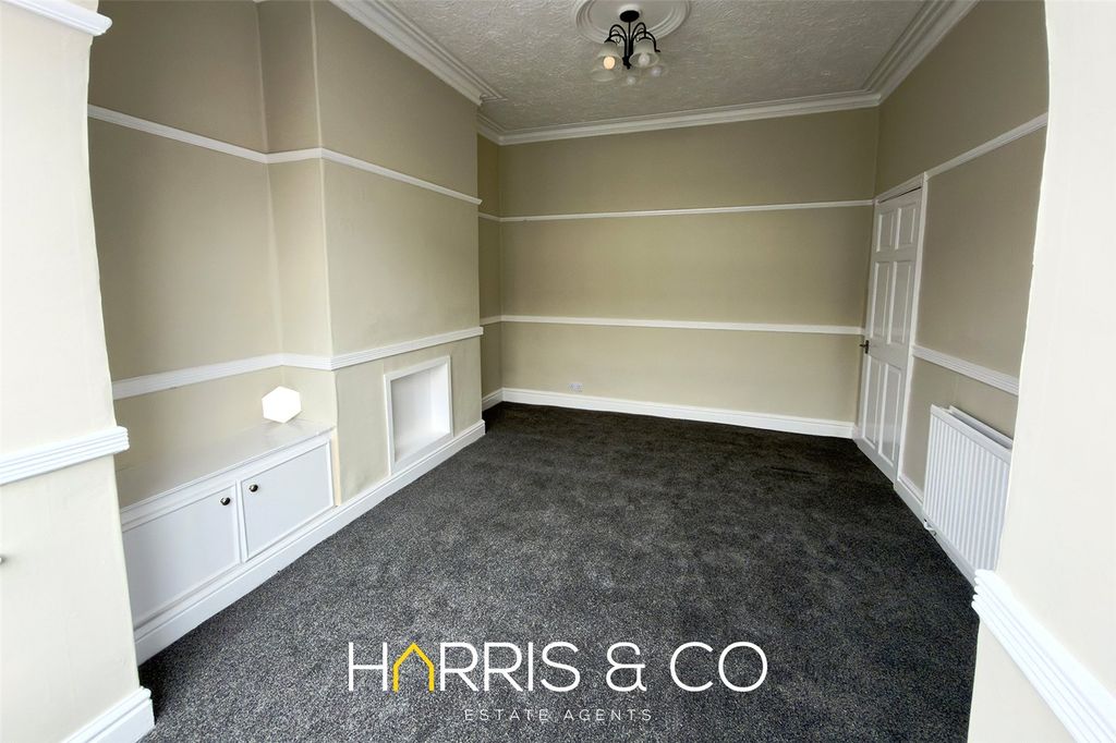Property photo 3 of 16 Picture No. 04