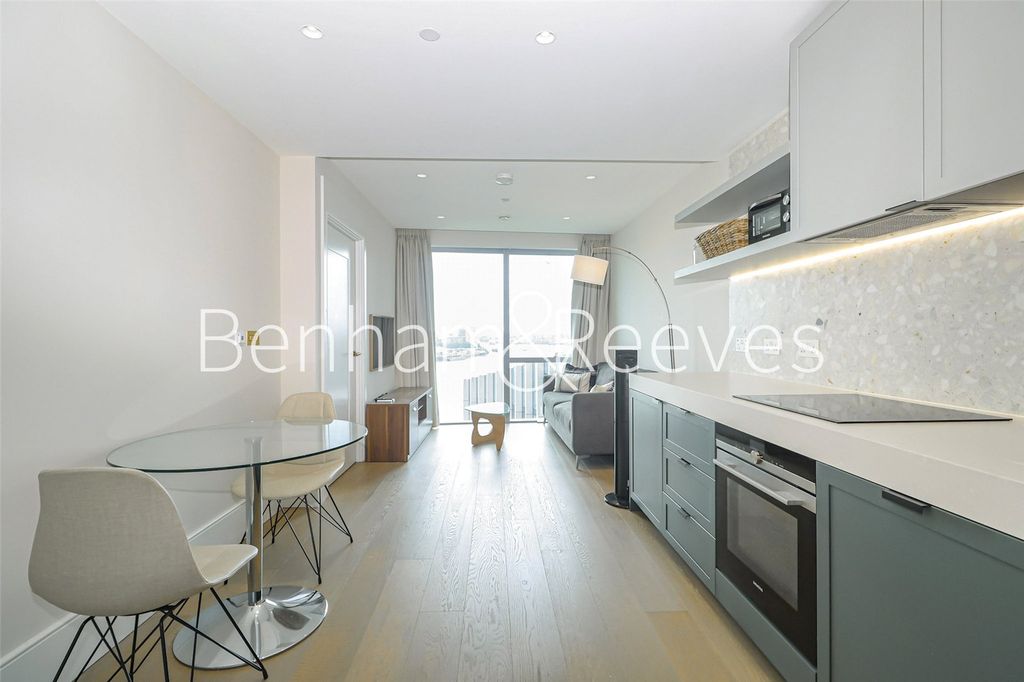 Property photo 2 of 18 Picture No. 03