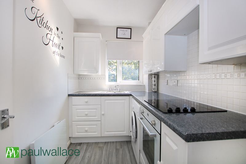 Property photo 3 of 15 Kitchen