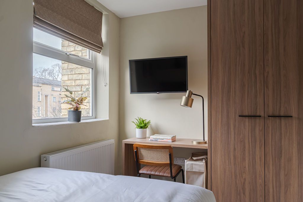 Property photo 3 of 6