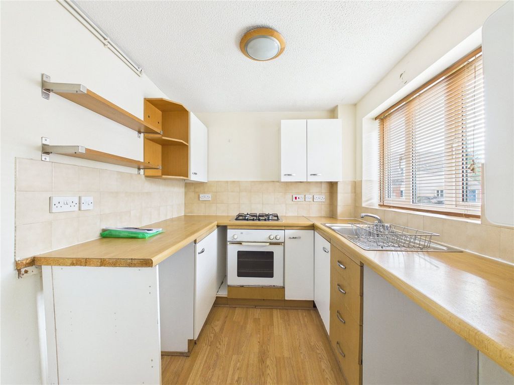 Property photo 3 of 11 Picture No. 13