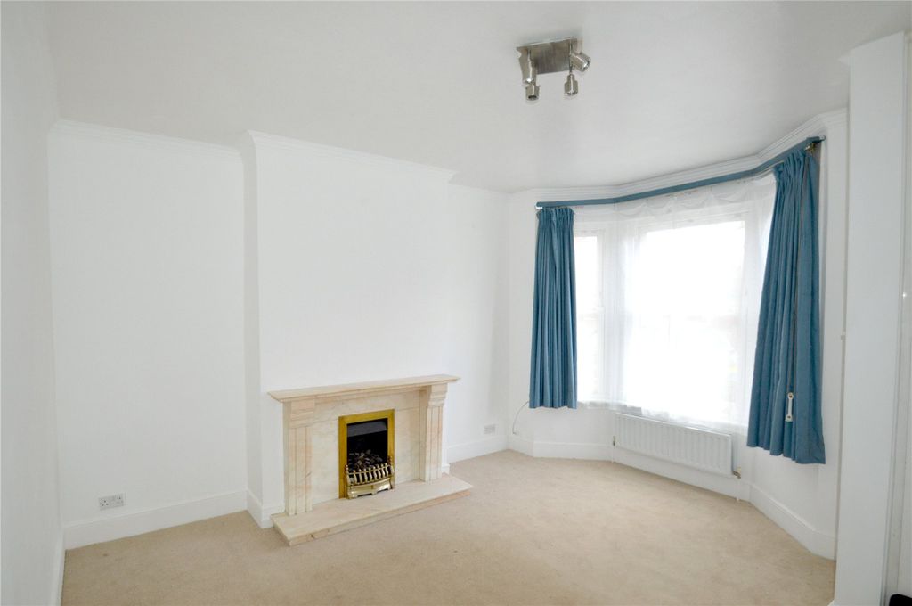 Property photo 2 of 8 Picture No. 04