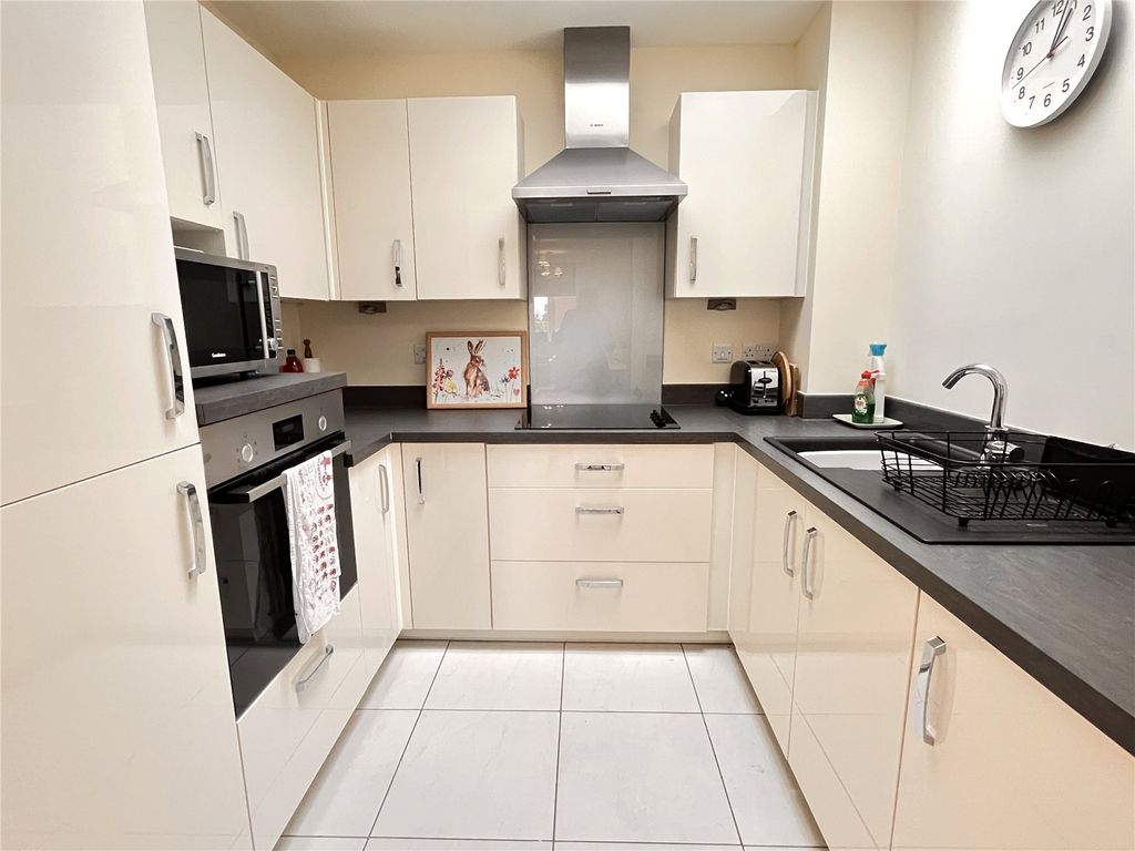Property photo 3 of 15 Picture No. 04