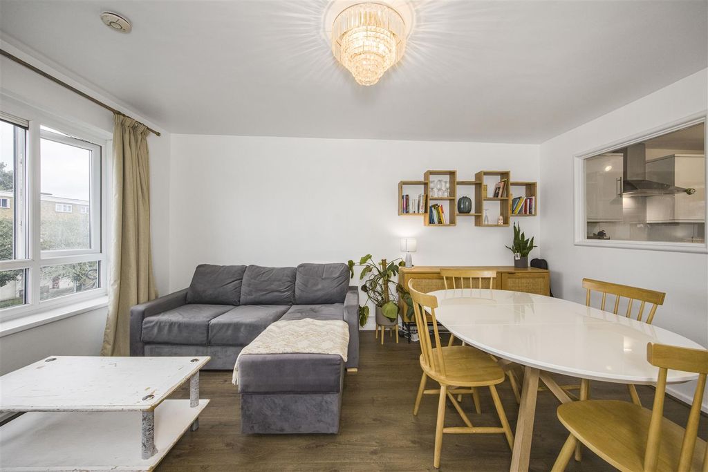 Property photo 2 of 14 2