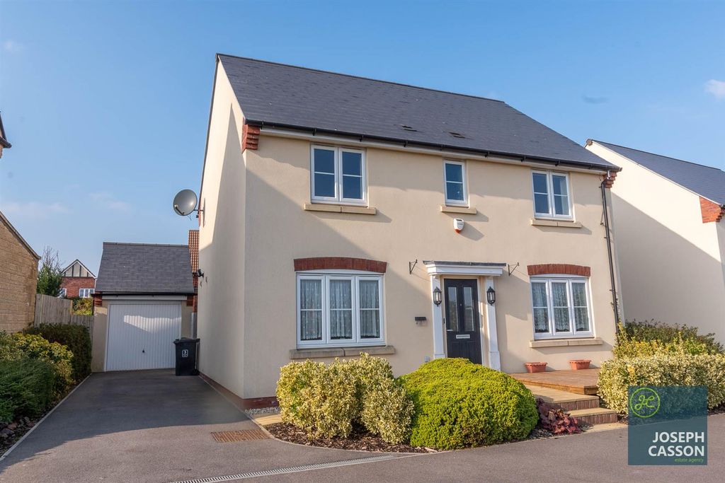 Property photo 1 of 21