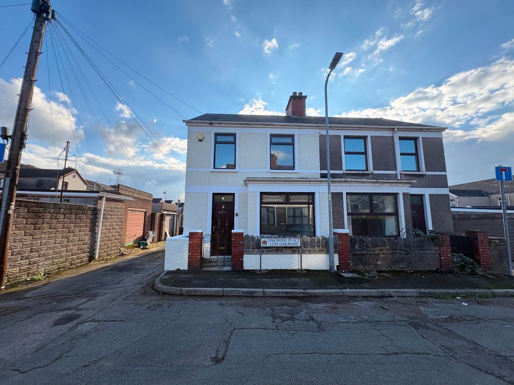 Property photo 1 of 25