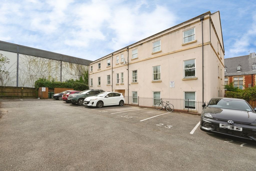 Property photo 2 of 9 Pbox-Img.Jpg