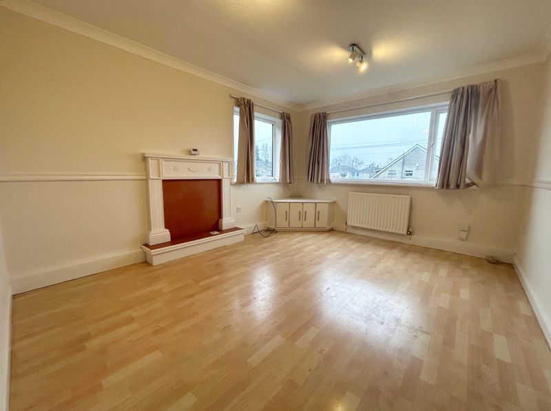 Property photo 1 of 4 Lounge