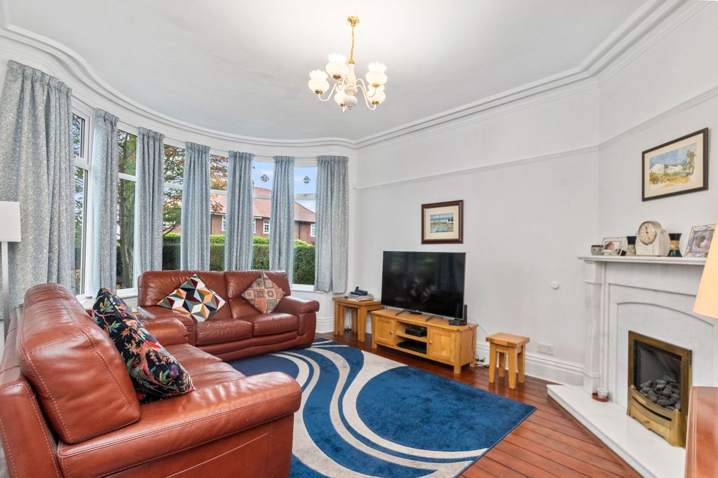 Property photo 2 of 46