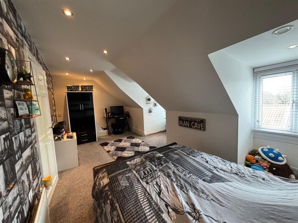 Additional image 9 of 5 bed maisonette for saleNewbegin, Hornsea HU18