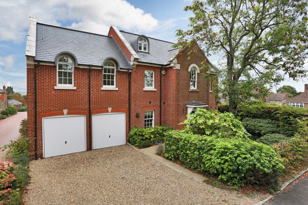 Property photo 1 of 18 Picture No.01
