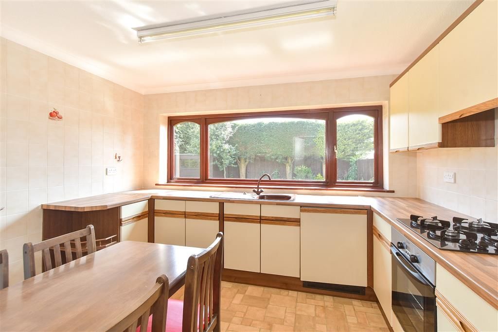Property photo 3 of 13 Kitchen