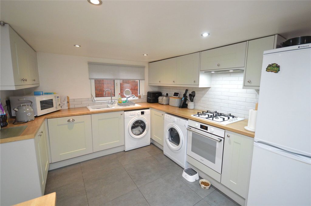 Property photo 3 of 13 Picture 3