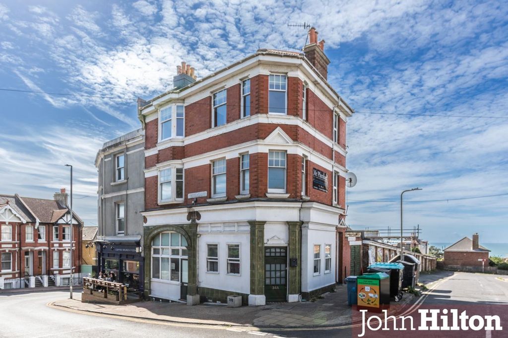 Property photo 1 of 16 Egremont Place4.Jpg