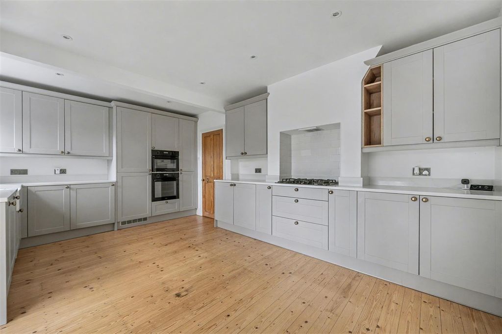 Property photo 2 of 15 Kitchen.Jpg