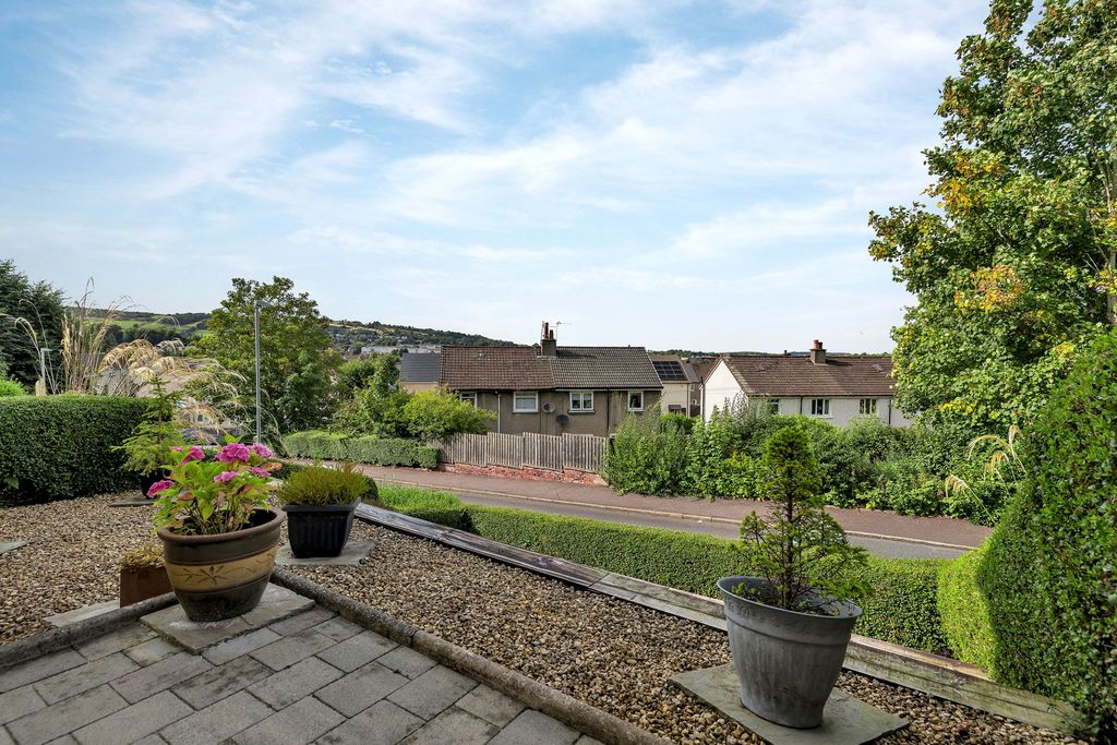 Property photo 3 of 37 003A