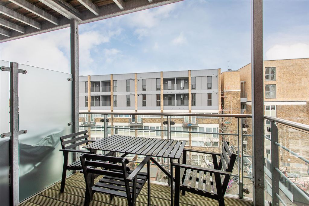 Property photo 2 of 14 Balcony