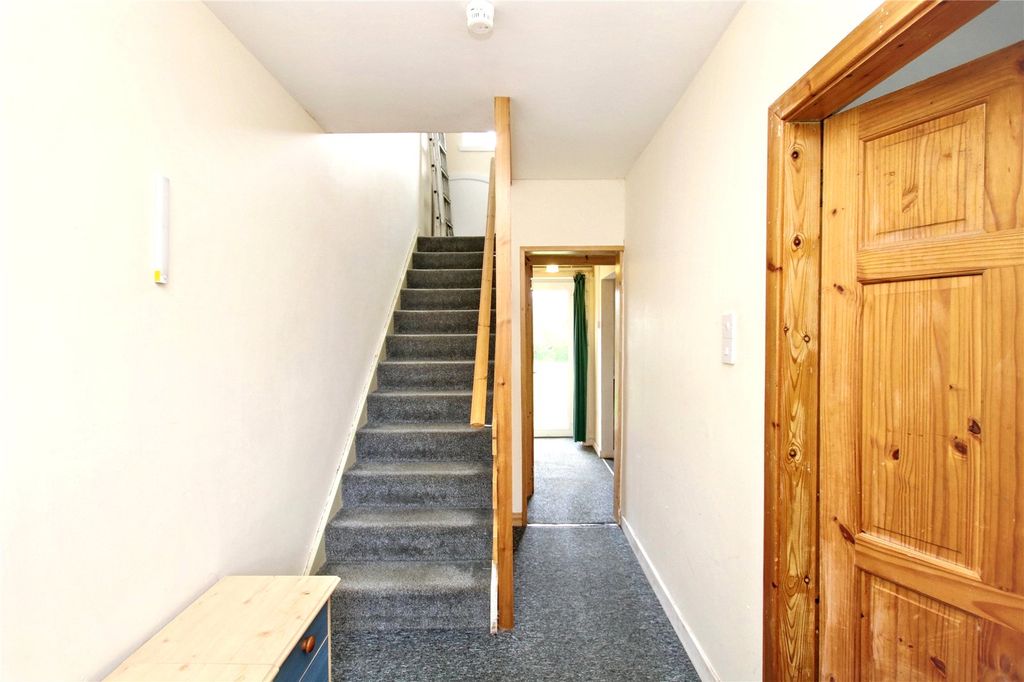 Property photo 2 of 20 Hall