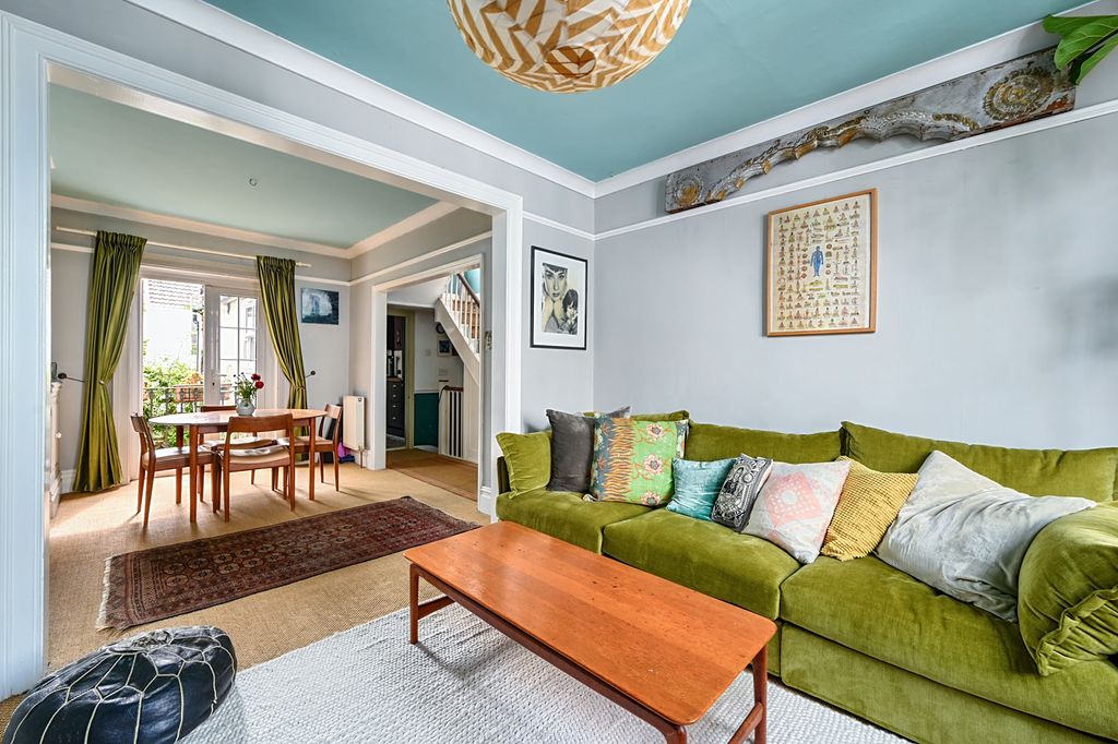 Property photo 1 of 36