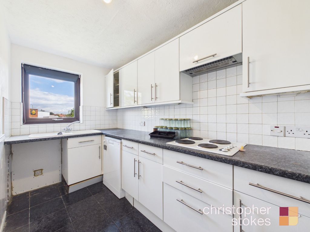 Property photo 3 of 12 2847944