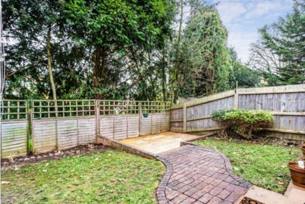 Property photo 2 of 13