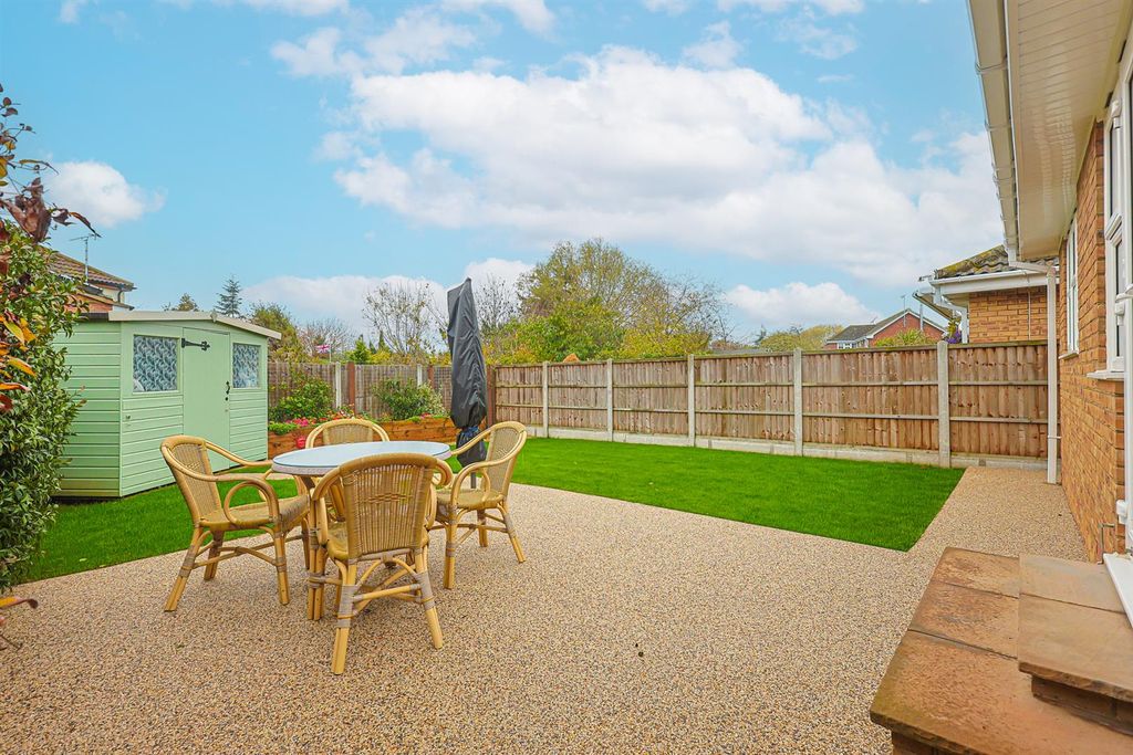 Property photo 2 of 15