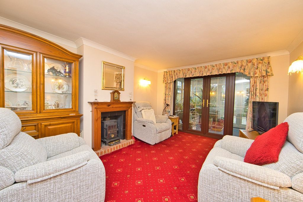 Property photo 2 of 13 Picture 2