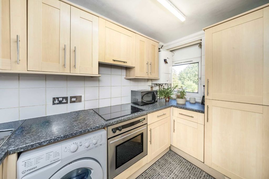 Property photo 3 of 4