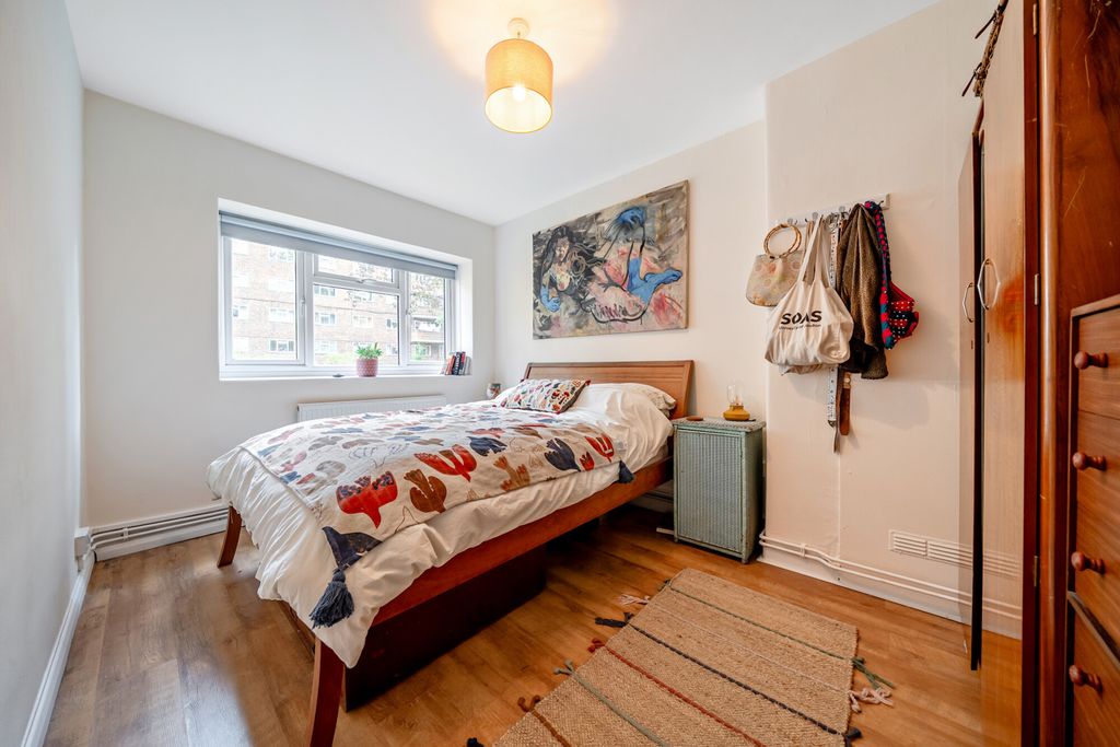Property photo 2 of 17 1516124-5-6A9Ec3F...