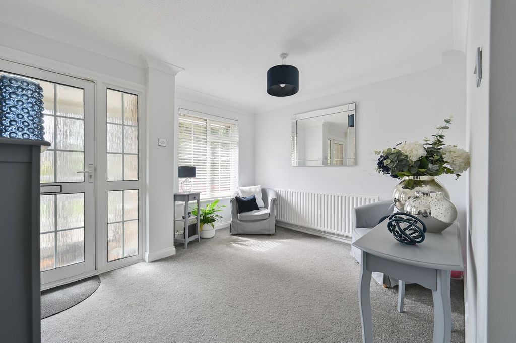 Property photo 2 of 29