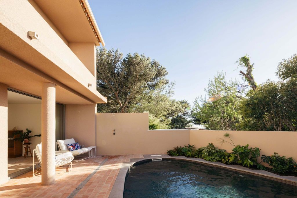 Property photo 1 of 30