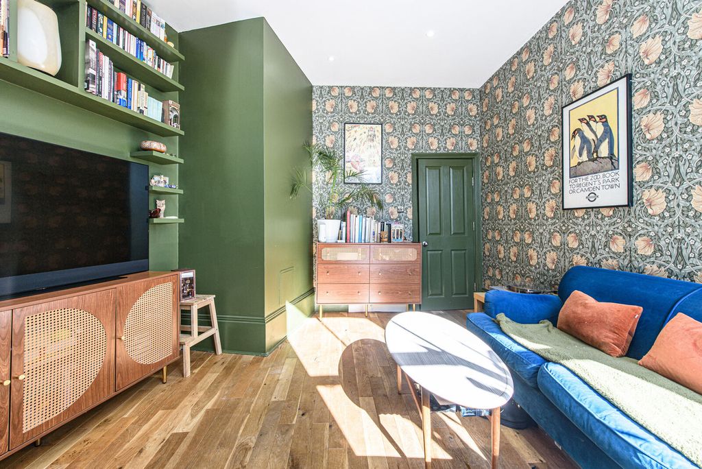 Property photo 2 of 10