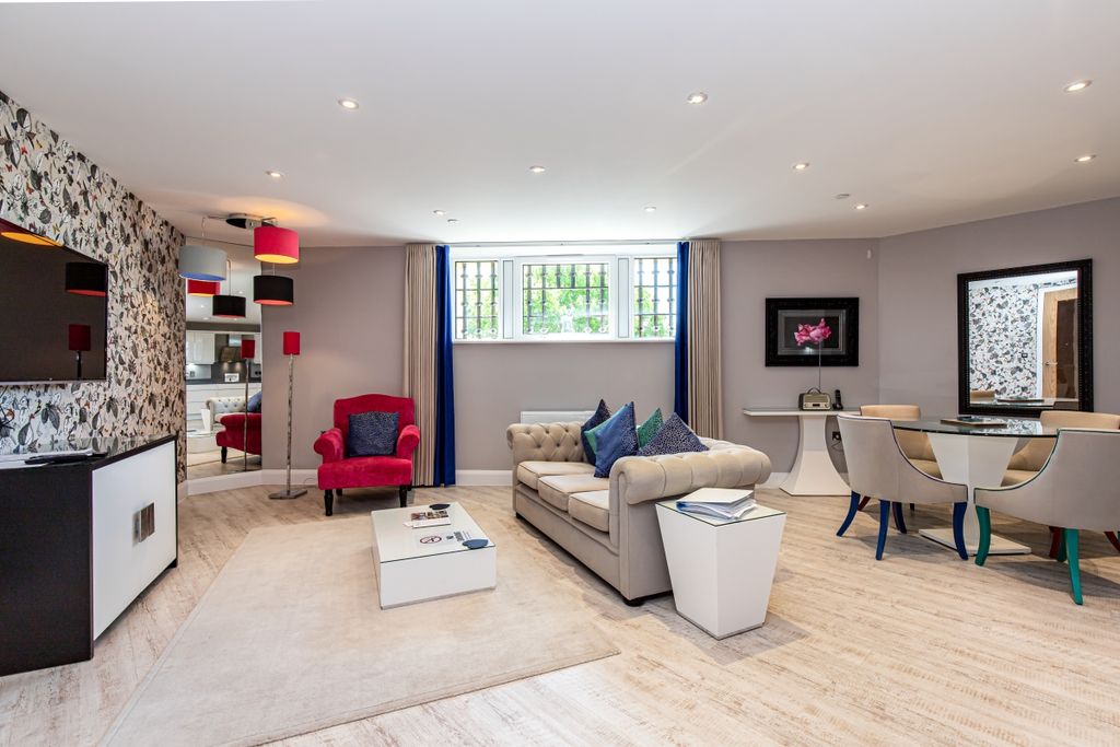 Property photo 3 of 8 129521