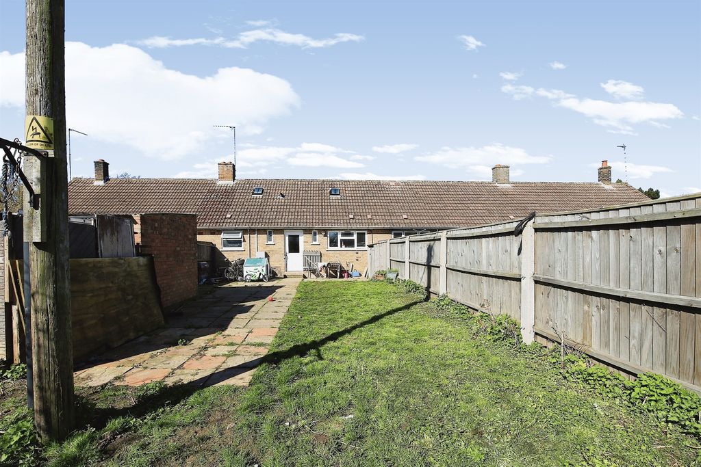Property photo 2 of 13