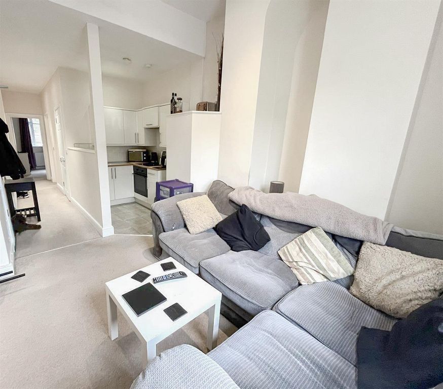 Property photo 3 of 13 Living Room