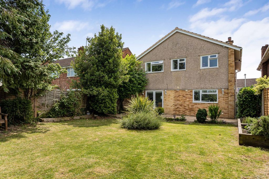 Property photo 1 of 17