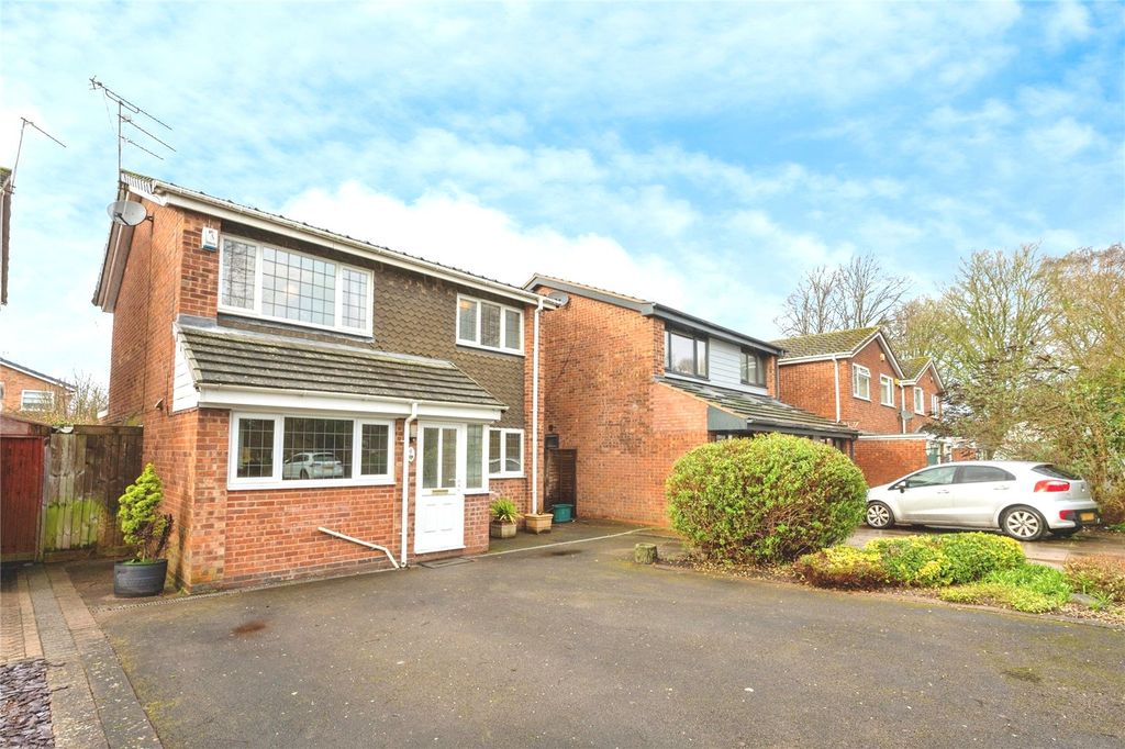 Property photo 1 of 17 Front