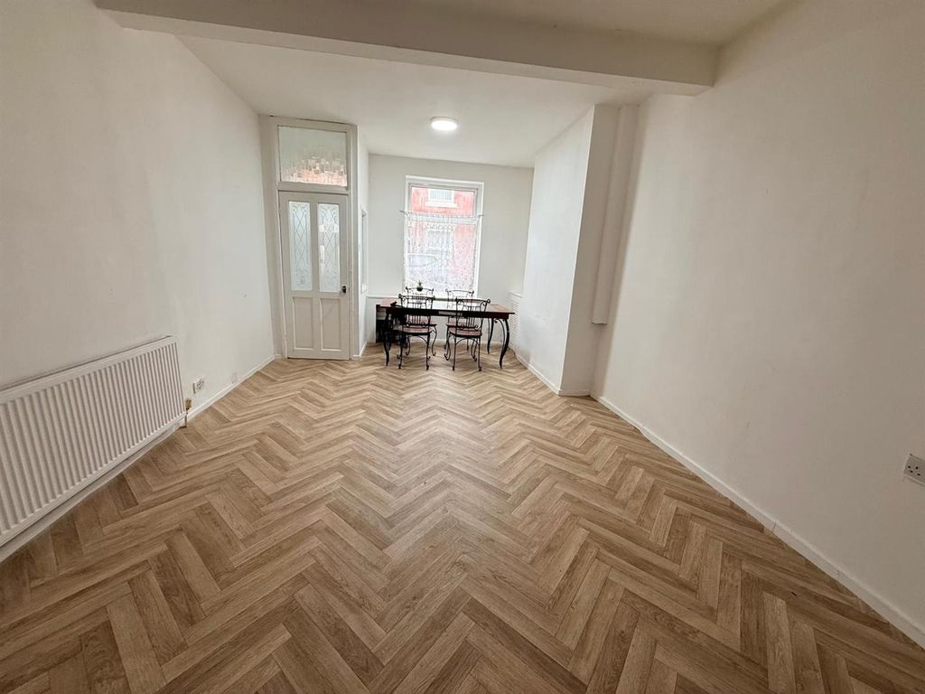 Property photo 2 of 19 Reception Room