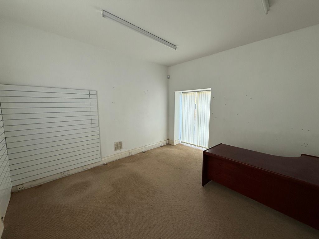 Property photo 3 of 7 Photo 3