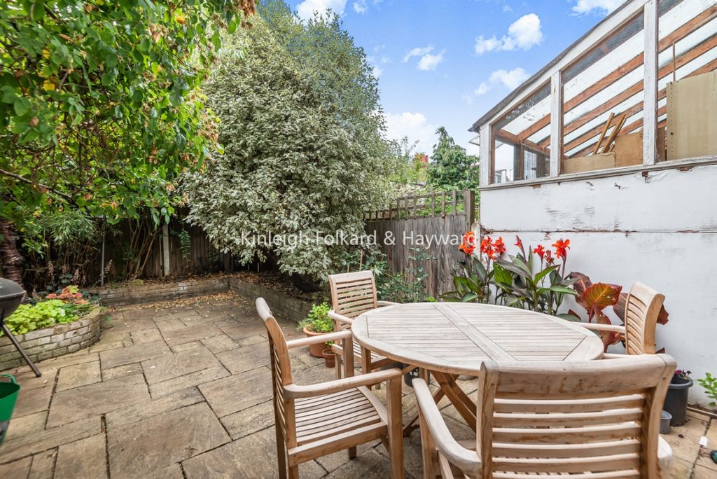 Property photo 2 of 6 Cf03916B-6406-46A0-9