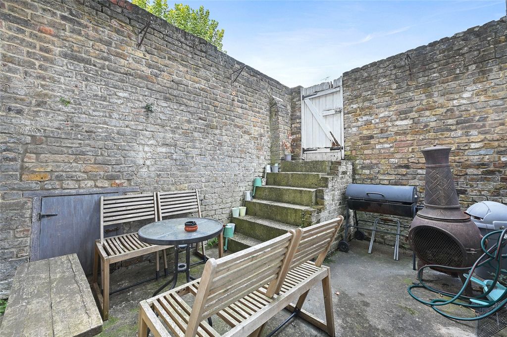 Property photo 2 of 10 Picture No. 05