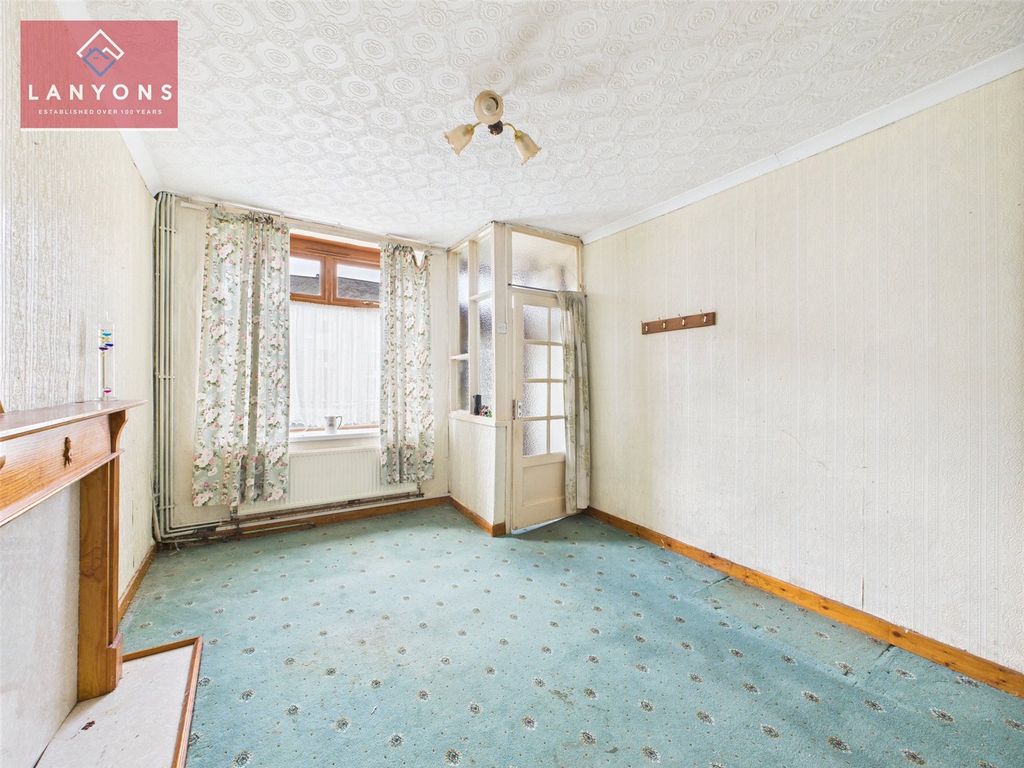 Property photo 2 of 15 Picture No. 02